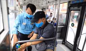 Đảm bảo phòng, chống dịch COVID-19 với các lái xe, phụ xe