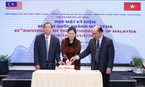 Họp mặt kỷ niệm lần thứ 65 Quốc khánh Malaysia