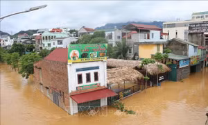 Mưa lớn khiến nước sông Bằng Giang dâng nhanh, Cao Bằng khẩn cấp ứng phó