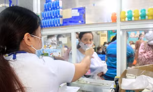 Xử lý nghiêm trường hợp lợi dụng dịch COVID-19 để tăng giá thuốc