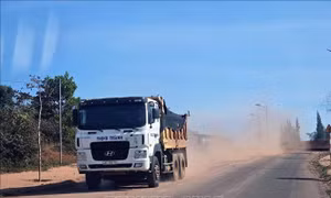 Khai thác, vận chuyển đất san lấp tại Lâm Đồng gây ô nhiễm môi trường
