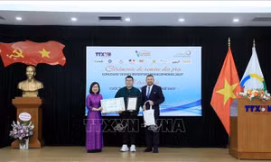 Nguyễn Đức Minh Hoàng đoạt giải Nhất Cuộc thi 'Phóng viên trẻ Pháp ngữ' lần thứ 8