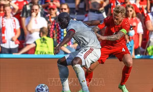 EURO 2020: Romelu Lukaku biết ơn các cầu thủ Đan Mạch