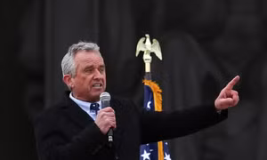 Bầu cử tổng thống Mỹ: Đảng Dân chủ lúng túng với ứng cử viên Robert F. Kennedy Jr