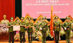 Bộ đội Biên phòng Lạng Sơn đón nhận Huân chương Chiến công hạng Nhì