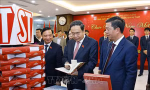 Chủ tịch Quốc hội: Đổi mới mạnh mẽ công tác tuyên truyền ấn phẩm về chính trị, pháp luật