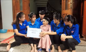 Tăng cường chăm lo đời sống cho người có công với đất nước
