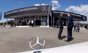 Mercedes-Benz đăng ký nhãn hiệu tại Nga
