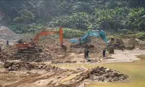 Tiếp tục tìm kiếm những công nhân còn mất tích ở thủy điện Rào Trăng 3