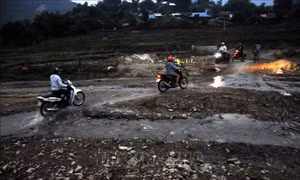 Những giáo viên tâm huyết 'cõng chữ' lên bản làng