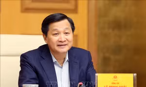 Không tăng giá dịch vụ khám, chữa bệnh; thận trọng trong tăng học phí