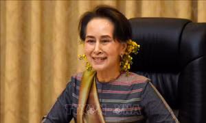 Bà Aung San Suu Kyi bị xử kín, nhận thêm án 6 năm tù