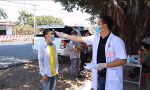 Lập 15 chốt kiểm dịch COVID-19, kiểm soát chặt phương tiện đi vào tỉnh Bình Phước 