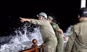 Lâm Đồng: Sóng biển dâng cao làm sạt lở kè, nhiều khu vực phải di dời