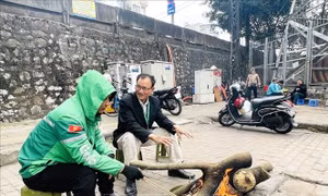 Người dân Thủ đô ứng phó với đợt rét sâu nhất từ đầu năm 2026