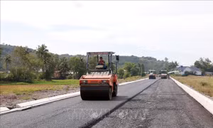 Xây dựng chính quyền gần dân: Bám cơ sở, 'gỡ' việc khó