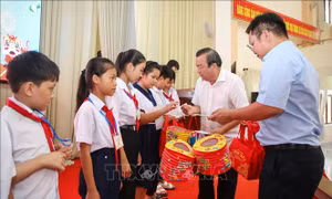 Tưng bừng ngày hội Trung thu cho thiếu nhi Tây Ninh​
