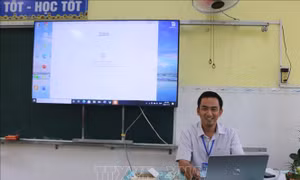 Thầy giáo trẻ tận tâm với sự nghiệp 'trồng người'