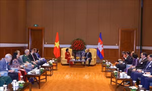 Việt Nam - Campuchia thúc đẩy tình đoàn kết, tương trợ, ủng hộ lẫn nhau