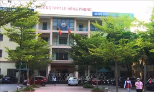 Vụ thu 400.000 đồng/học sinh để hỗ trợ kỳ thi tốt nghiệp THPT: Trường sẽ chỉ đạo Hội cha mẹ học sinh trả lại tiền
