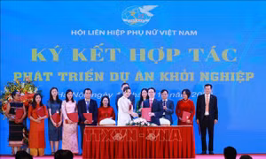 Phụ nữ Việt Nam với khát vọng làm giàu chính đáng