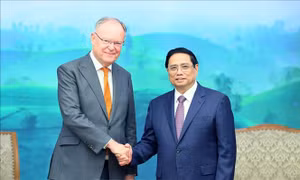 Thủ tướng Phạm Minh Chính tiếp Thủ hiến bang Hạ Saxony của Đức