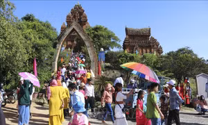 Đồng bào Chăm Ninh Thuận tưng bừng đón Lễ hội Katê 