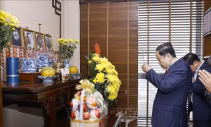 Chủ tịch Quốc hội Trần Thanh Mẫn thăm, tri ân nguyên lãnh đạo Đảng, Nhà nước