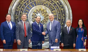 Phó Chủ tịch Quốc hội Trần Quang Phương tiếp Đoàn Nghị sĩ lưỡng đảng của Hạ viện Hoa Kỳ
