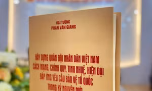Ra mắt cuốn sách của Đại tướng Phan Văn Giang
