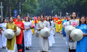 Mỗi cán bộ Ngoại giao là một 'Đại sứ du lịch'