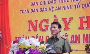 Đại tướng Lương Tam Quang dự Ngày hội toàn dân bảo vệ an ninh Tổ quốc tại Hưng Yên