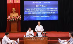Bộ Giáo dục và Đào tạo lý giải cách xử lý khác nhau giữa sai phạm thi tại Tuyên Quang và Quảng Trị