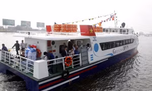 TP Hồ Chí Minh gia hạn cho tàu cao tốc hoạt động tại bến Bạch Đằng
