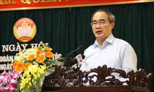 Đồng chí Nguyễn Thiện Nhân dự Ngày hội Đại đoàn kết toàn dân tộc tại Bắc Ninh