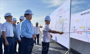 Phó Thủ tướng Mai Văn Chính kiểm tra tiến độ dự án đường Vành đai 3