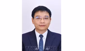 Bàn giao công tác giữa Phó Thủ tướng Nguyễn Văn Thắng và Bộ trưởng Tài chính Ngô Văn Tuấn