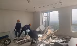 Hà Nội: Tiếp tục phá dỡ giai đoạn 2 công trình vi phạm 8B Lê Trực