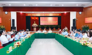 Thấm nhuần lời Bác dạy để xây dựng Đảng mạnh về tư tưởng, thống nhất trong hành động