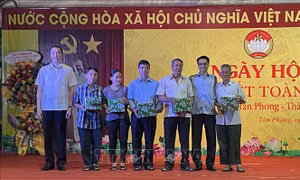 Phó Thủ tướng Vũ Đức Đam dự Ngày hội Đại đoàn kết toàn dân tộc tại Đồng Nai