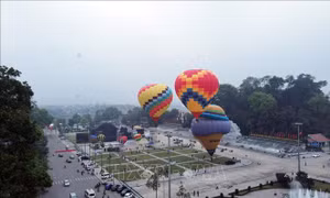 Khai mạc Lễ hội Khinh khí cầu quốc tế lần thứ II