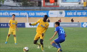 V.League 2018: Hấp dẫn cuộc đua đến ngôi vị Á quân