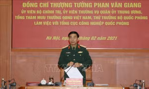 Thượng tướng Phan Văn Giang làm việc với hai Tổng cục