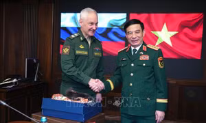 Thúc đẩy hợp tác quốc phòng Việt Nam - Nga