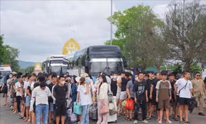 Tiếp nhận 109 công dân Việt Nam do cơ quan chức năng Campuchia trao trả