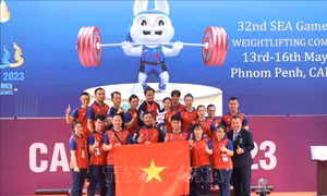 SEA Games 32: Cử tạ Việt Nam vượt chỉ tiêu HCV