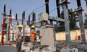 EVNNPC chủ động giảm sự cố lưới điện mùa nắng nóng, mưa bão