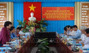 Đoàn giám sát của Ủy ban Thường vụ Quốc hội làm việc tại Trà Vinh