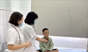Cứu sống bệnh nhi bị dị dạng mạch máu hiếm gặp