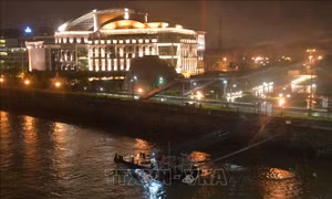 Tìm được thêm thi thể thứ 9 trong vụ chìm tàu trên sông Danube, Hungary